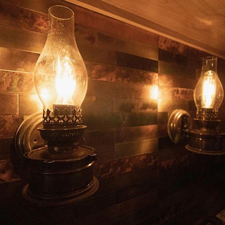 Charming Blue Farmhouse Cabin Duck Creek Village 외부 사진